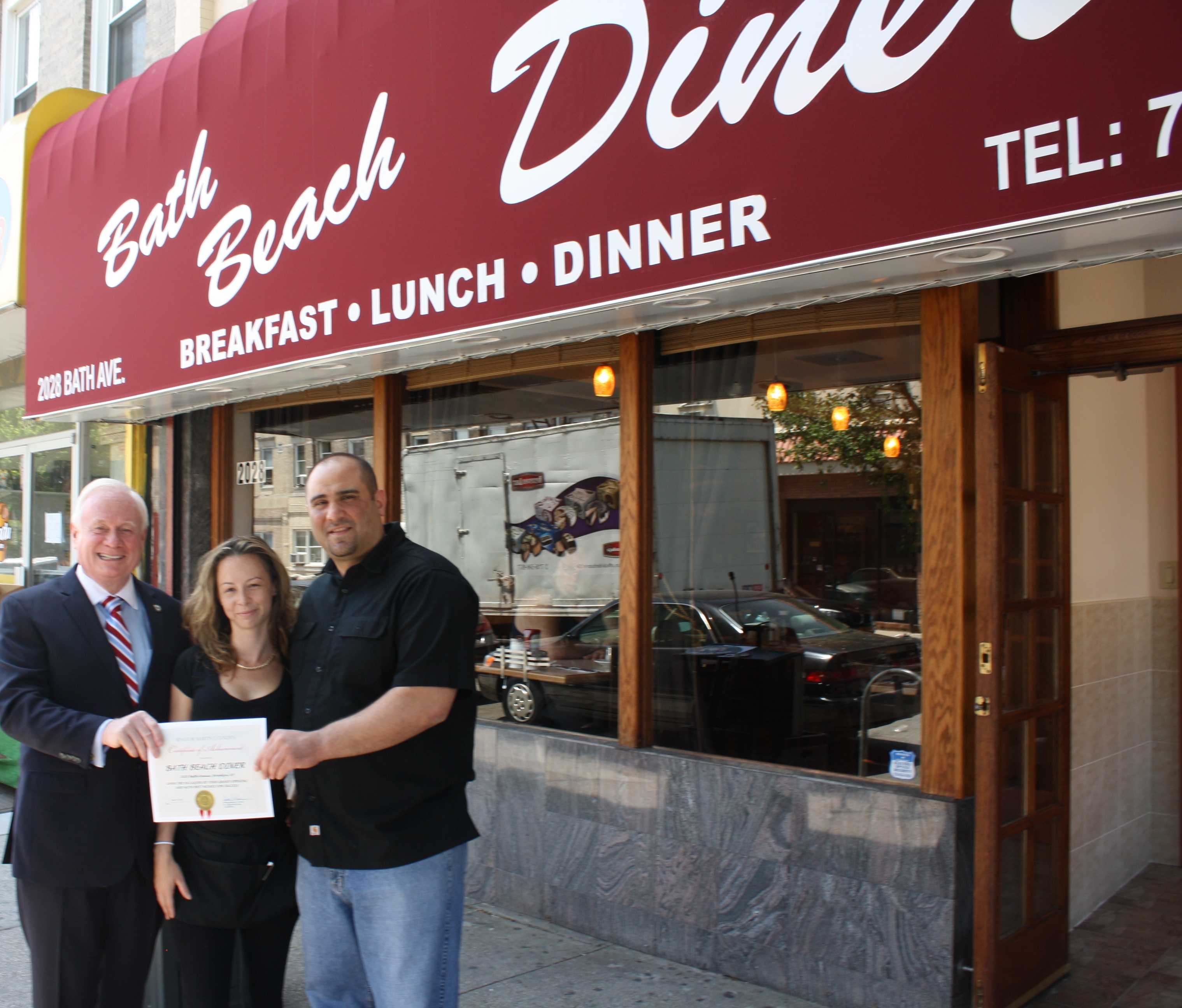 Senator Golden Welcomes Bath Beach Diner to Community | NYSenate.gov